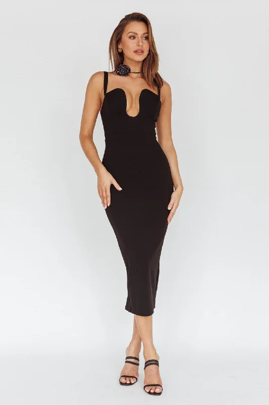 Winter Garden U-Neckline Maxi Dress Black